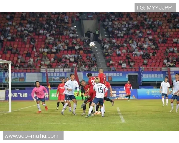 5号球员闪耀赛场引领足球新潮流，技术与实力完美融合打破传统局限