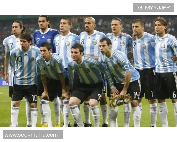 90年代阿根廷足球巨星回顾 传奇球员成就与时代风采 90年代阿根廷足球巨星回顾 传奇球员成就与时代风采